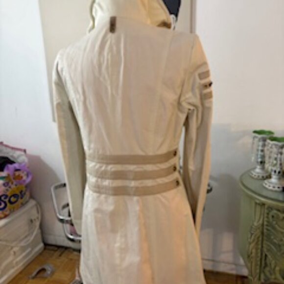 Mackage beige trenchcoat - Picture 3 of 7